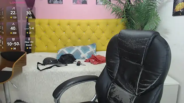 Snapshot of oso_dirty_ chatting on March 12, 5:38 pm oso dirty online show from March 12, 5:38 pm