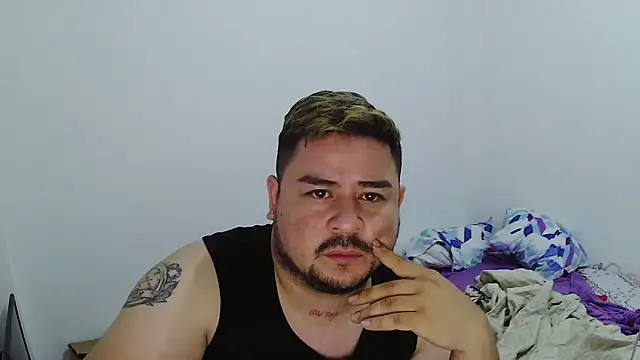 Snapshot of oso_dirty_ chatting on September 8, 4:06 pm oso dirty online show from September 8, 4:06 pm