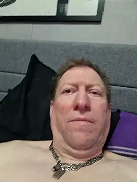 tomtom111111 online show from February 5, 3:08 pm