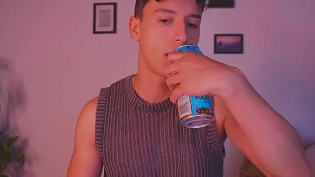 I Gabriel online show from February 17, 6:12 am