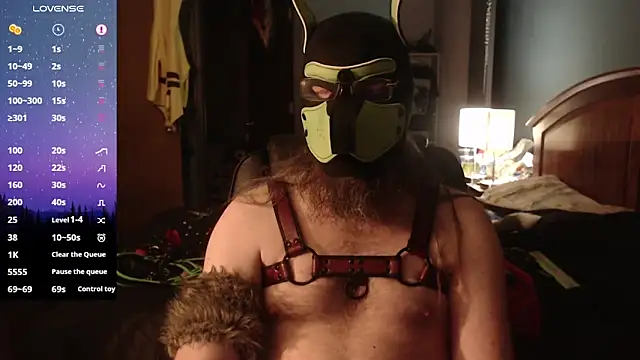 kinkywolf429 online show from April 6, 5:19 am