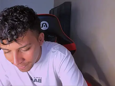 dilan js online show from December 2, 10:59 pm