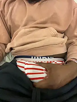 calystorme online show from February 18, 4:15 am