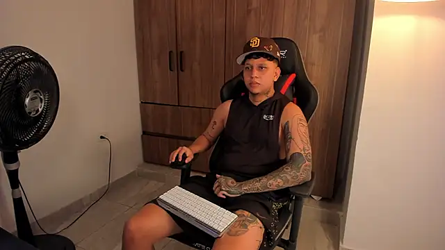 Jake simons online show from March 13, 11:33 pm