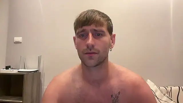 lukegunn online show from June 5, 12:48 am