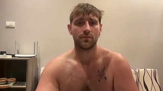 lukegunn online show from June 9, 12:01 am