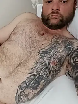 tubing0101 online show from March 19, 8:45 pm