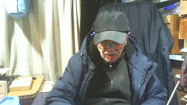 nonnomaturobisex online show from December 3, 3:29 pm