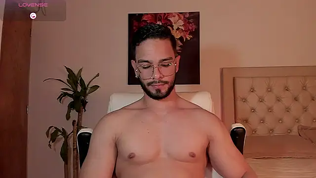 Josseph1  online show from October 1, 12:25 am