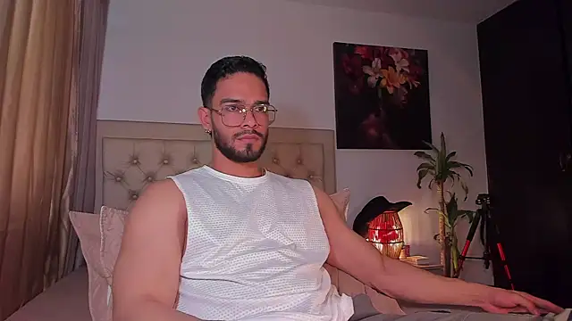 Josseph1  online show from March 22, 9:42 pm