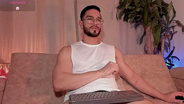 Josseph1  online show from November 13, 1:54 am