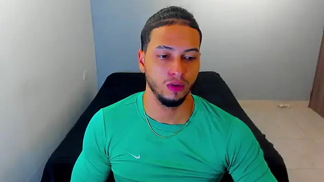 Kris Khalifa69 online show from February 3, 2:00 pm