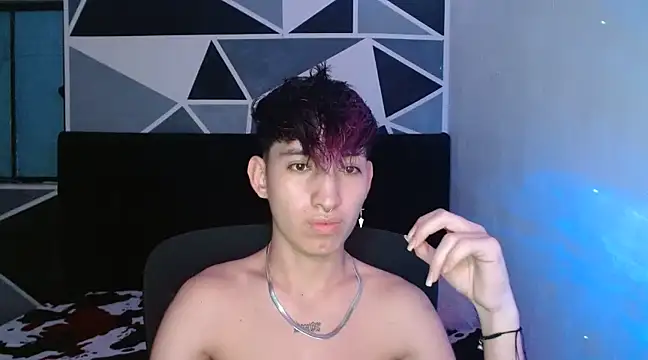 littlextreme online show from December 10, 12:13 am