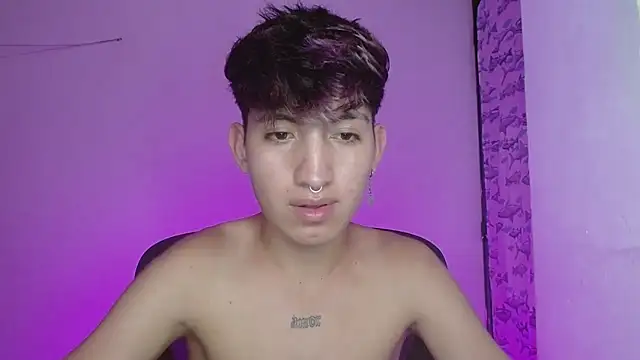 littlextreme online show from February 21, 1:11 am