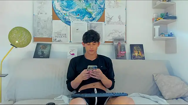 logan thomas online show from March 3, 6:15 pm