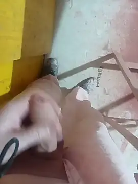 Snapshot of GeilerSchweizer chatting on January 31, 2:39 pm GeilerSchweizer online show from January 31, 2:39 pm