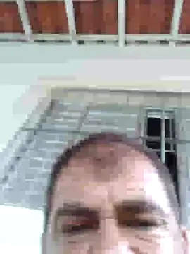 Snapshot of Peludo173317 chatting on February 5, 1:11 pm Peludo173317 online show from February 5, 1:11 pm