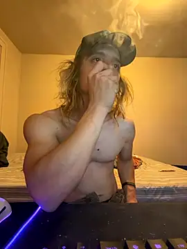 trippyski online show from October 31, 6:26 am