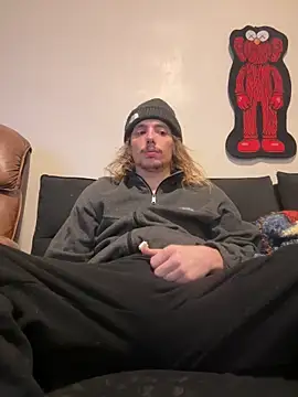 trippyski online show from February 8, 9:03 am