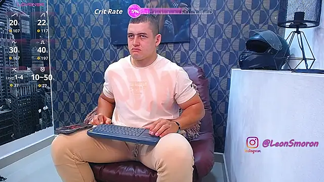 Leonsmoron online show from April 21, 3:23 am