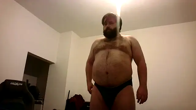 Snapshot of Superbearc89 chatting on March 15, 12:14 am Superbearc89 online show from March 15, 12:14 am