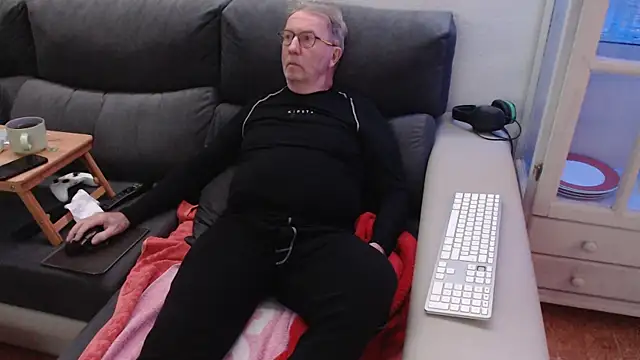 Nudelschwanz online show from February 6, 8:13 pm