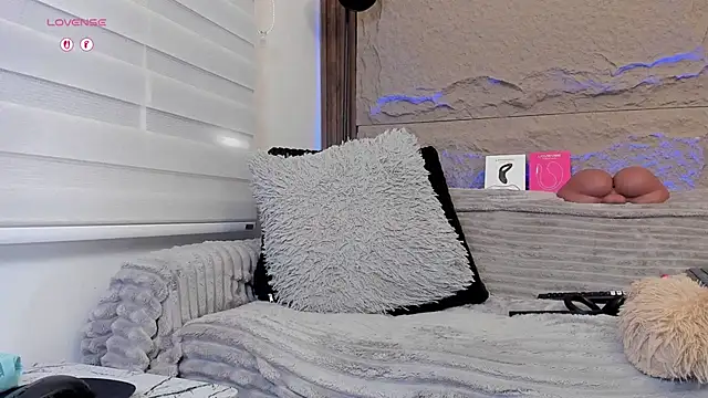 jonathan rivers online show from April 6, 9:04 pm