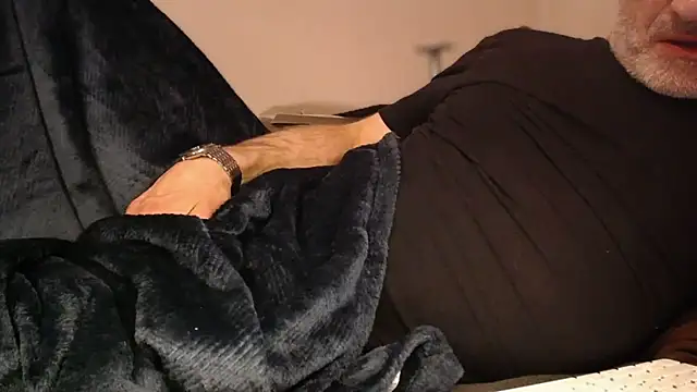 mike30nbg online show from February 21, 8:49 pm