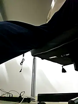 MontanaHamburg online show from February 23, 10:33 pm