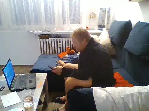 82liska online show from June 10, 7:36 pm