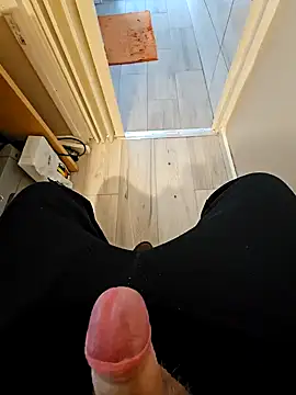 cross10 online show from February 10, 1:22 pm