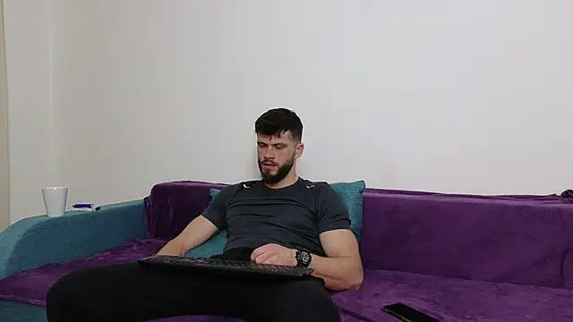 TheTopAlex online show from March 13, 4:05 am