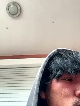 juniiorre online show from October 25, 1:35 pm