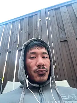 juniiorre online show from April 6, 5:36 pm