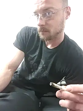 kgltintan online show from March 15, 11:39 pm