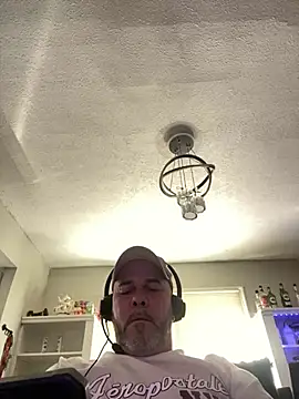 Cristian-Brayan online show from April 8, 2:48 pm