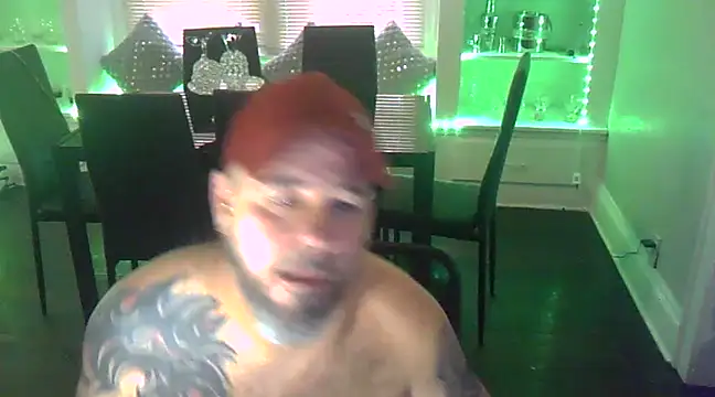 Snapshot of Cristian-Brayan chatting on January 7, 1:43 pm Cristian-Brayan online show from January 7, 1:43 pm