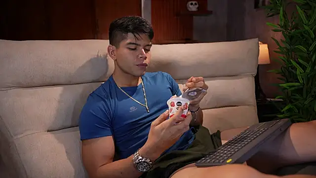 David capizzi  online show from November 6, 12:19 pm