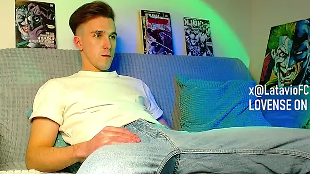 Midnighter  online show from March 27, 10:00 pm