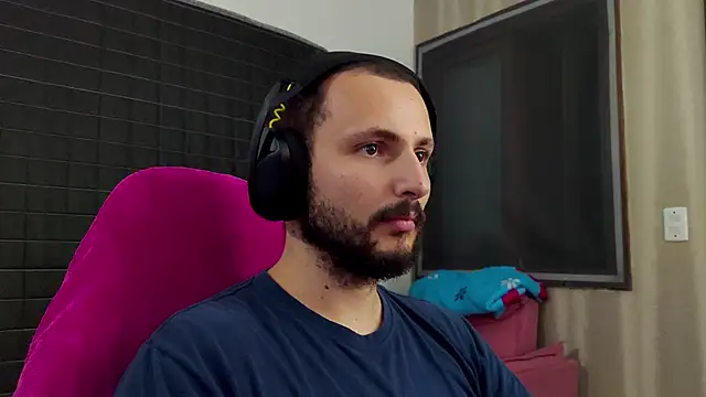 iurytx online show from February 13, 10:48 pm