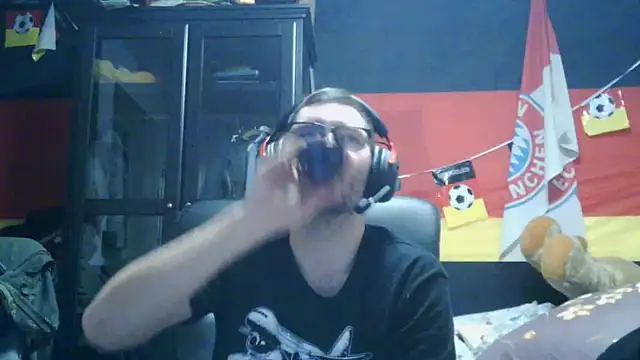 Die-geile-Sau online show from February 20, 10:33 pm