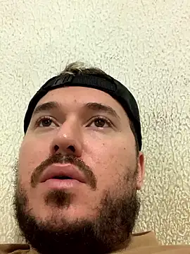 guaposexyh0t online show from December 2, 9:26 pm