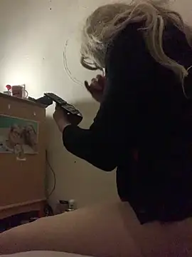 Sissynipple69 online show from April 5, 2:41 am