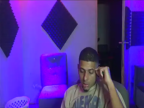 jess2020 online show from November 18, 7:23 am