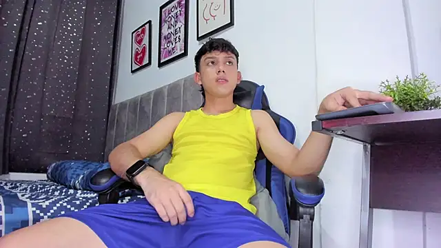 The skinnyguys online show from December 14, 10:17 pm