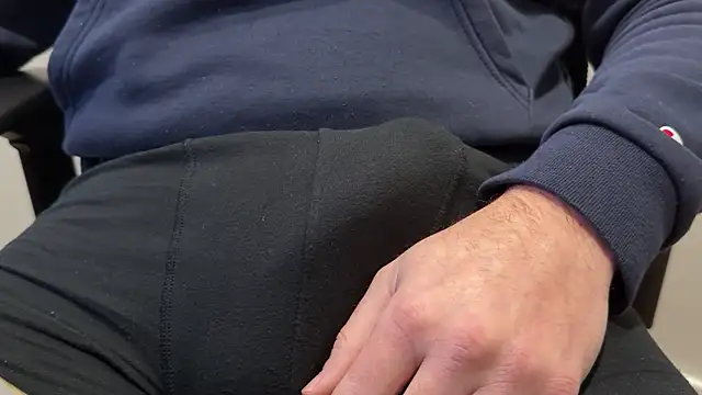 rickyi2023 online show from February 6, 3:53 pm