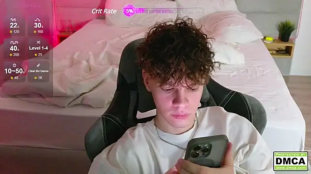 cute thomas online show from January 22, 7:45 pm