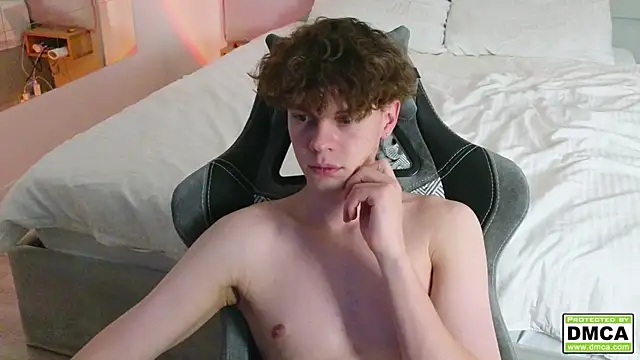 cute thomas online show from December 16, 6:27 pm