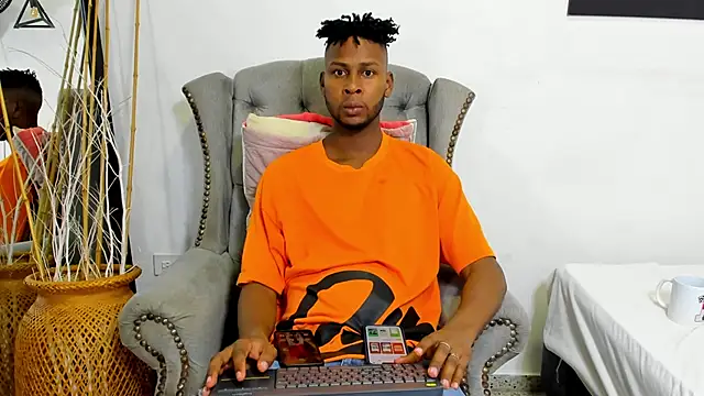 santhi lee online show from March 8, 2:43 am