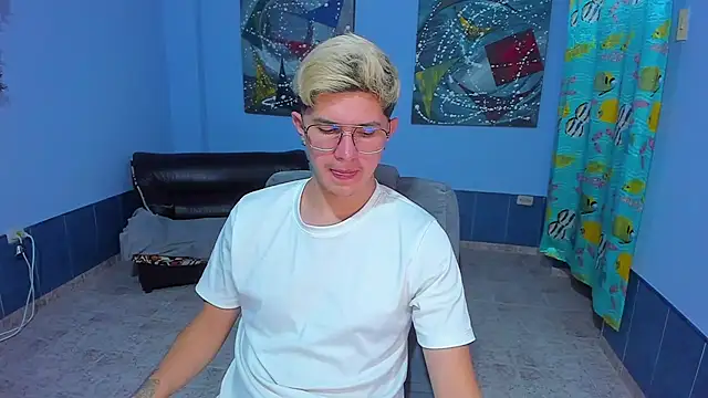 patrik 027 online show from November 24, 7:59 pm